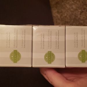 Scentsy 20-Watt light bulbs